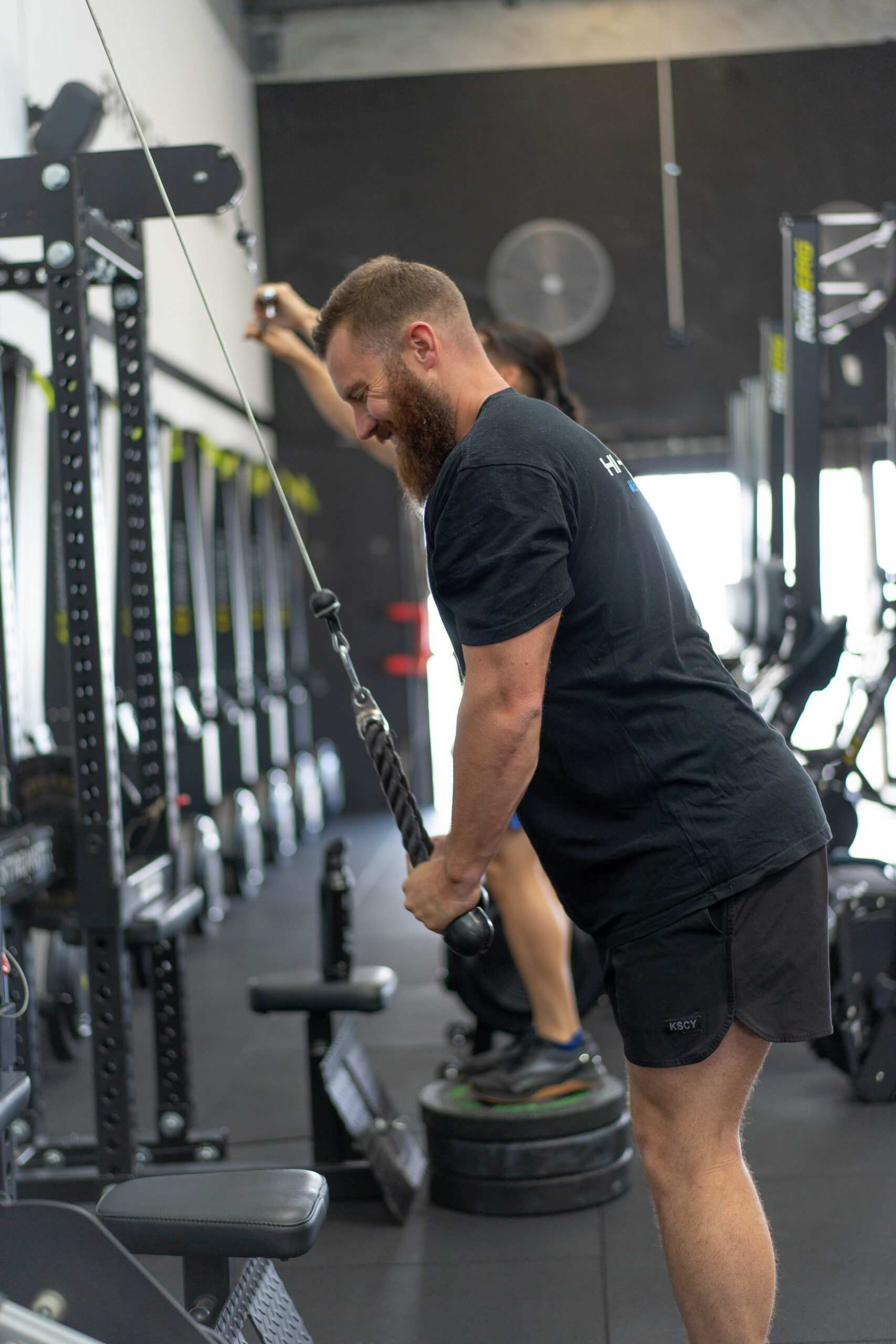 Read more about the article Staying Motivated During Online Workouts: Tips from Perth’s Top Trainers at Helix Gym